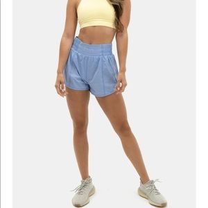 Balance Athletica Breeze Shorts - M